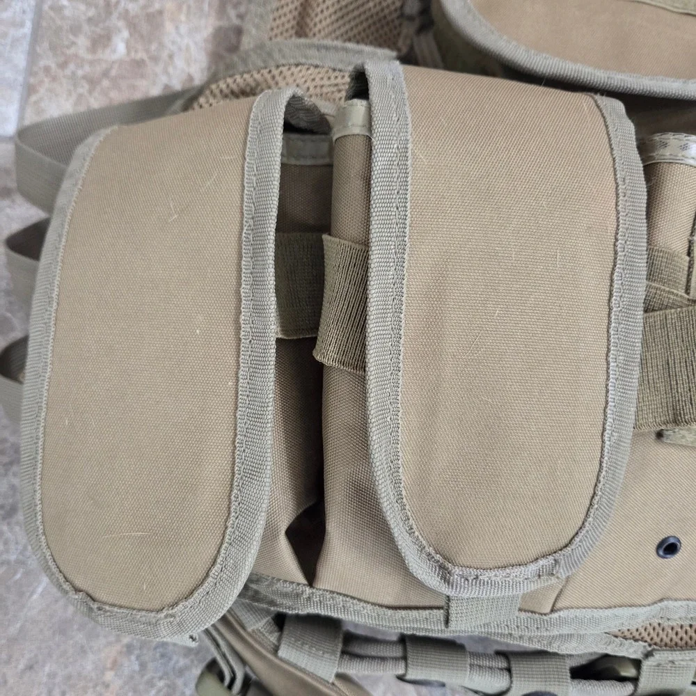 Red Rock Outdoor Gear Tactical Vest‎ Coyote Tan Cross Draw Holster Mag Pouches